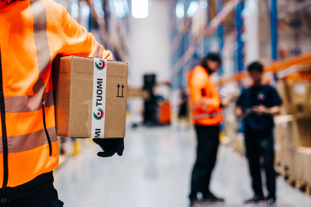 Tuomi Logistiikka – Yhteiskunnallista vaikuttavuutta hankinnan ja logistiikan ammattilaisena
