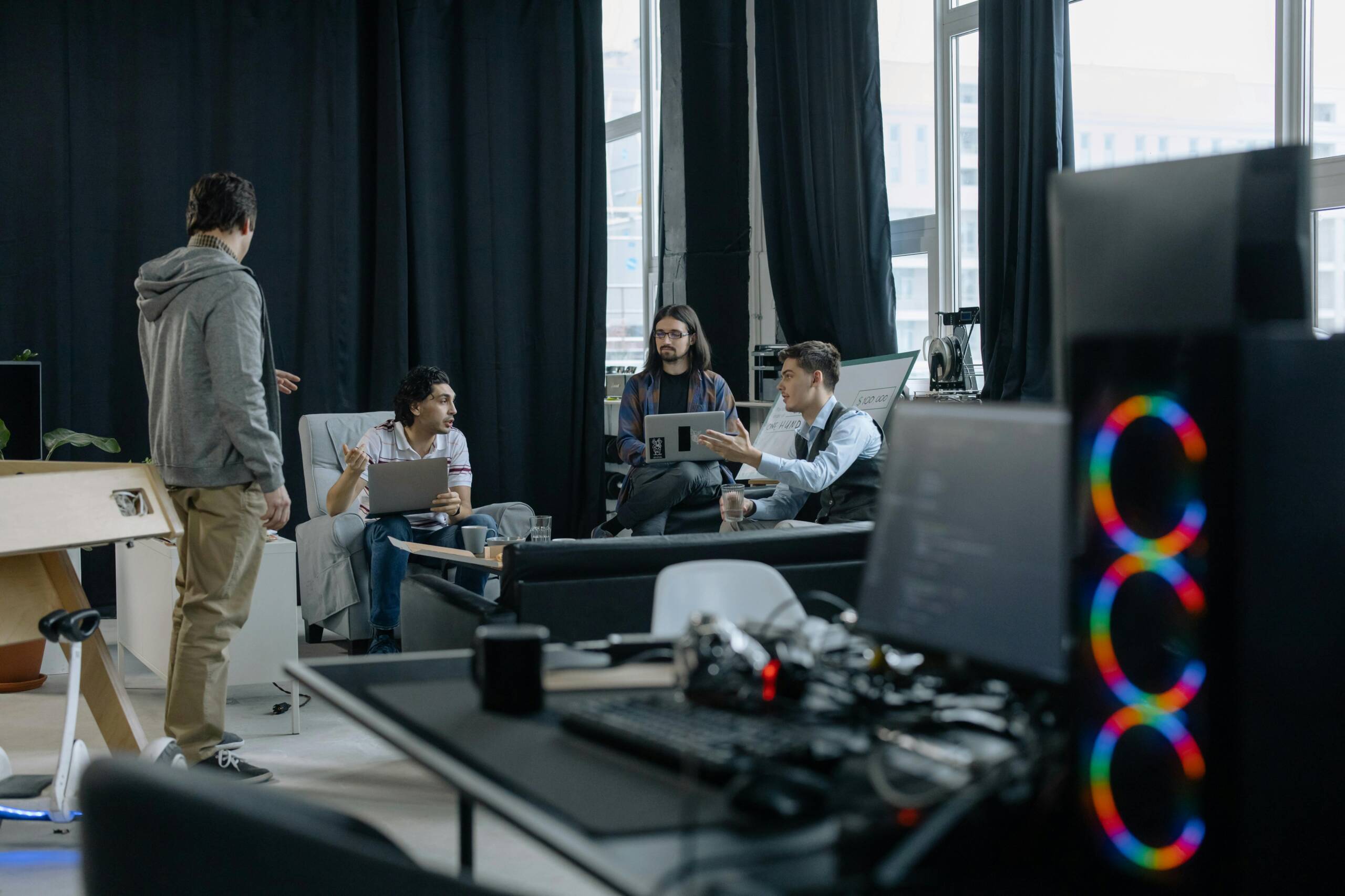 How Large Organizations Select a Digital Asset Management Platform