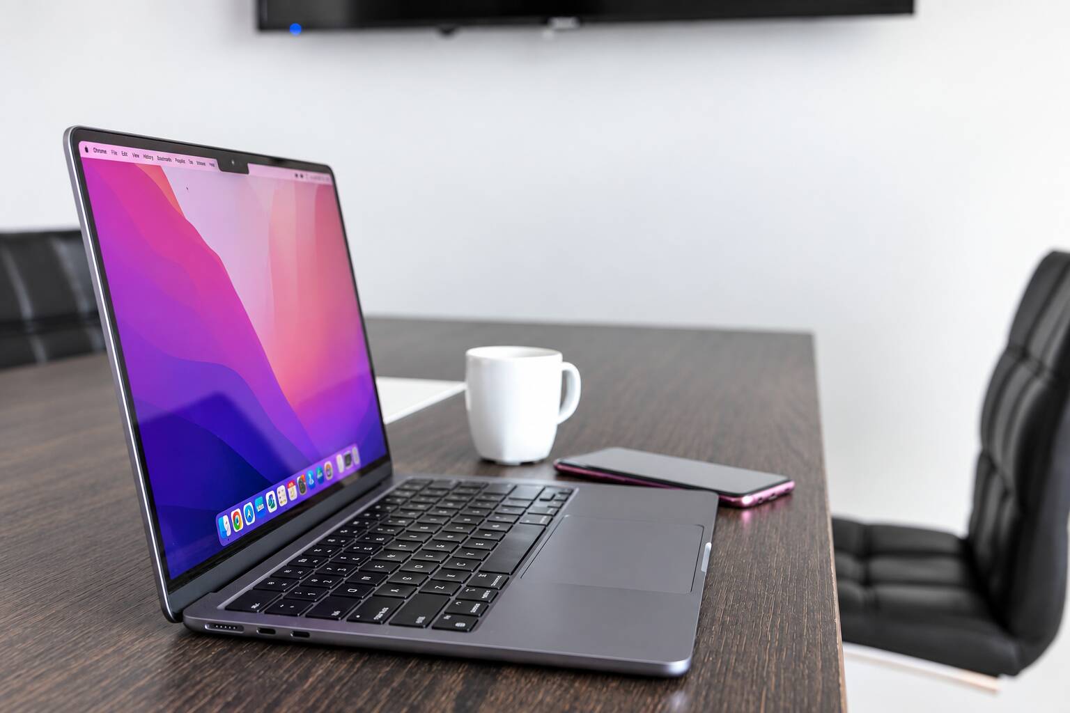 Connect your DAM to HubSpot for a more connected marketing process